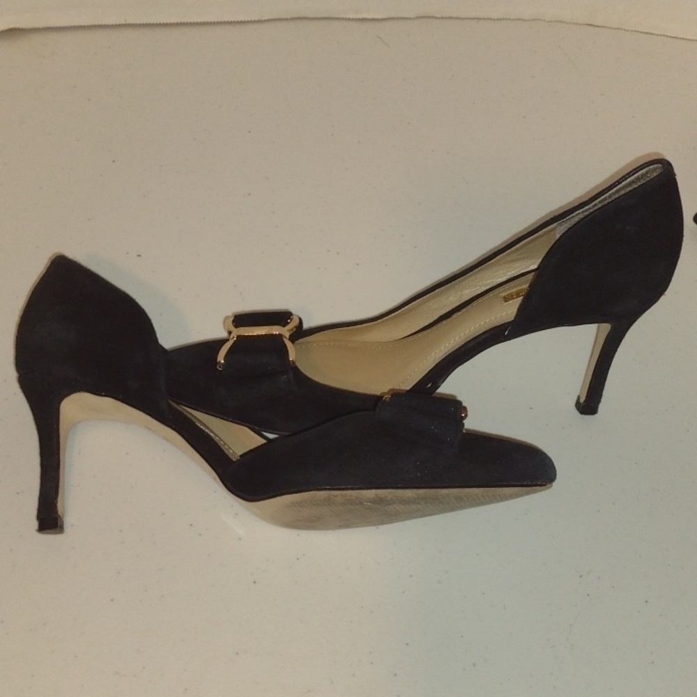 Classy black heel with bow and gold accents 6m bcbgeneration - Picture 3 of 11